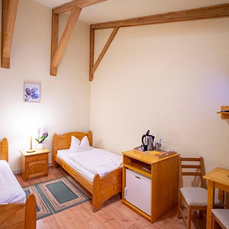 오도르헤이우세쿠이에스크 Korona Panzio B&B 외부 사진
