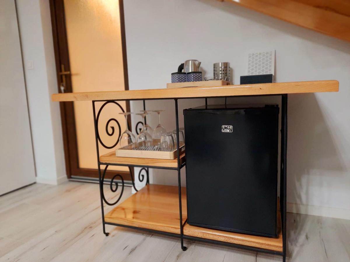 오도르헤이우세쿠이에스크 Korona Panzio B&B 외부 사진